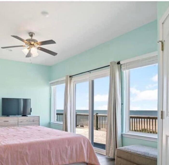 Stunning Beachfront 3 Bedroom Home, Coralmoonbeach Ferienhaus
