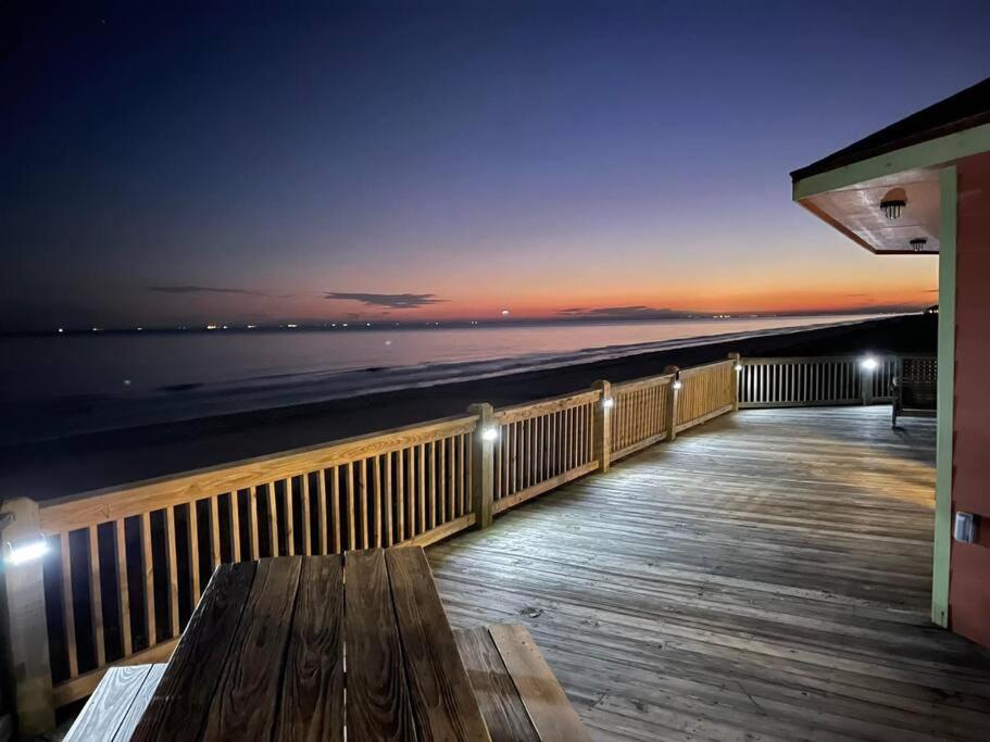 Stunning Beachfront 3 Bedroom Home, Coralmoonbeach Ferienhaus Bolivar Peninsula