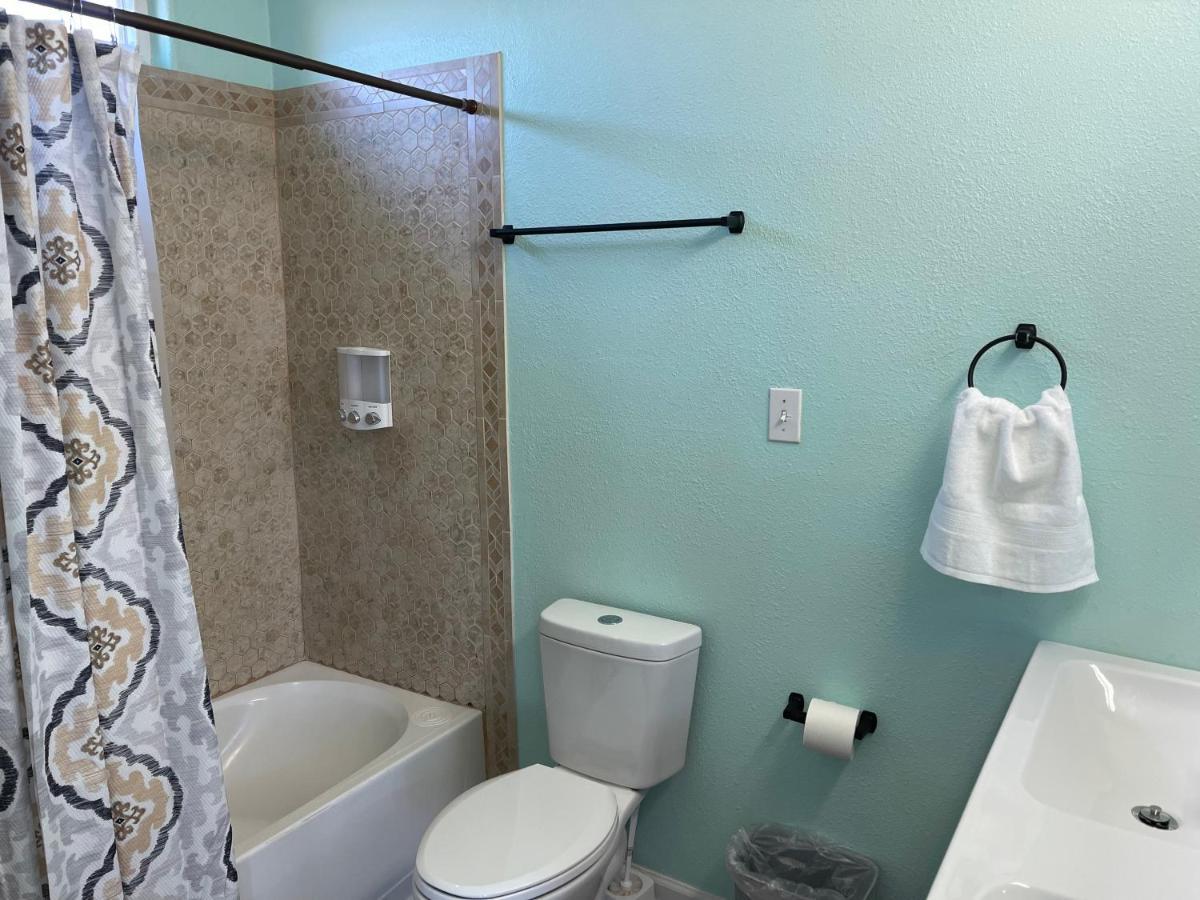 Stunning Beachfront 3 Bedroom Home, Coralmoonbeach * Bolivar Peninsula